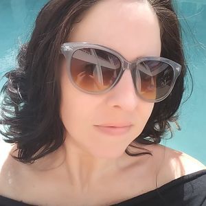Meet your Posher, Erika